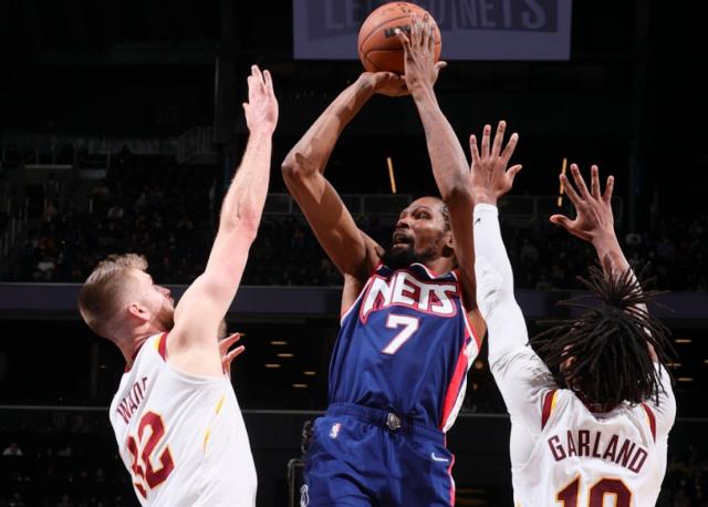 加拿大28预测-KD孤立无援加盟篮网是个错误？名嘴：欧文背叛了他