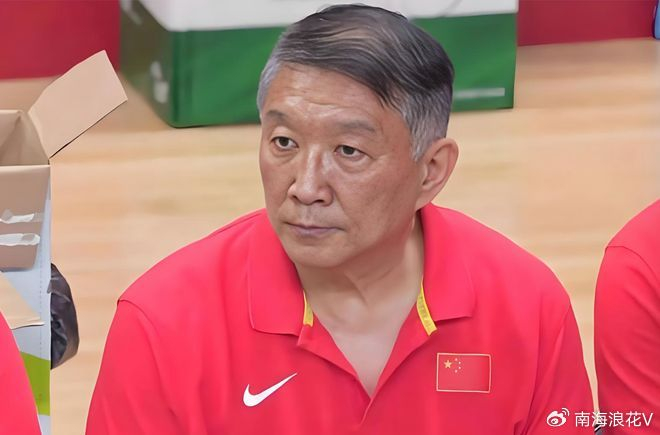 加拿大28-宫鲁鸣做出1个重要决定,放弃李缘重用一老将,挽救了中国女篮|王思雨|加时赛|巴西女篮|比赛|巴西队_新浪新闻