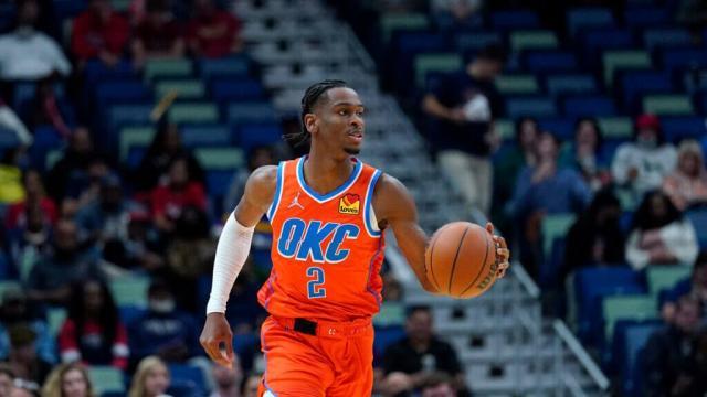 实时走势-享受扮演球队老大！亚历山大在俄城打怪练级